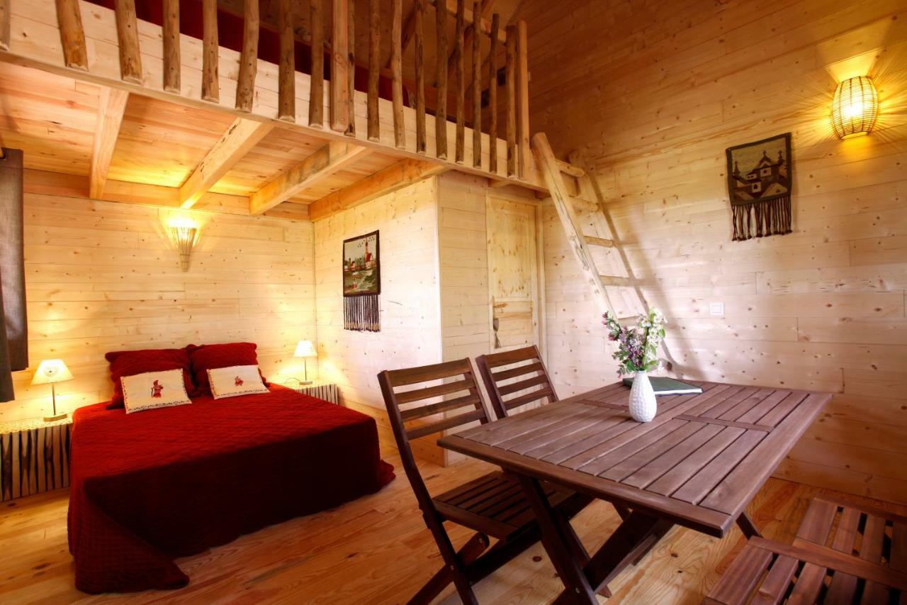 Les Cabanes Des Benauges Arbis Exterior foto